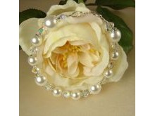 Beaded Jewelry Pearl & Crystal Bracelet